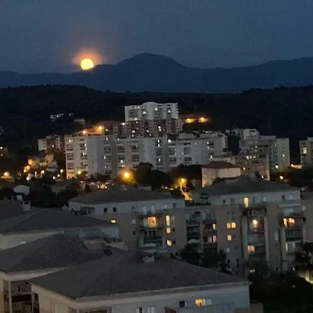 Les Martinouis Apartman